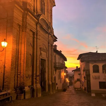 Flats Διαμέρισμα La Morra